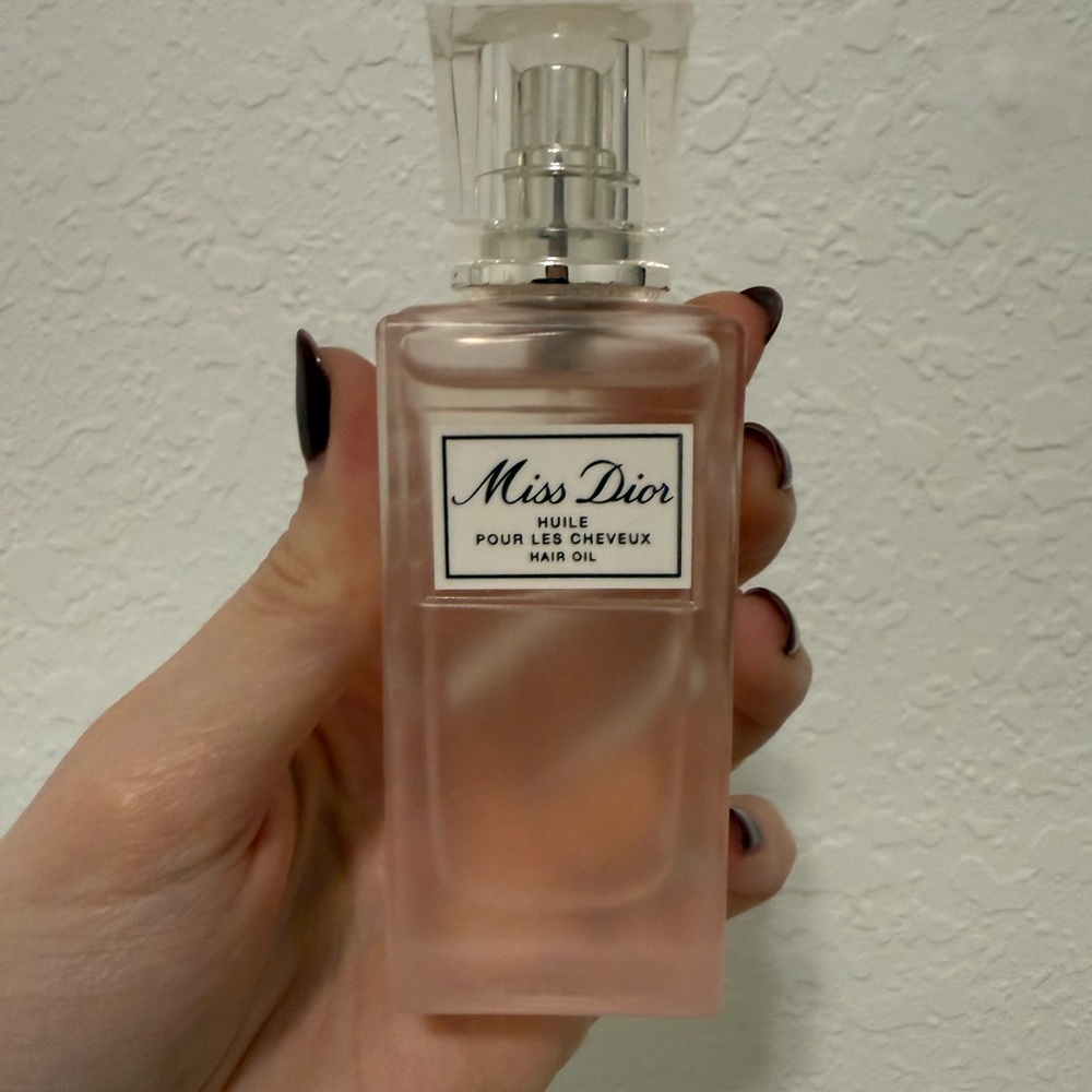 Dior Parfums Soft Pink Bottle